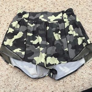 lululemon hotty hot shorts